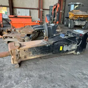 Hydraulic demolition hammer CAT H160E S