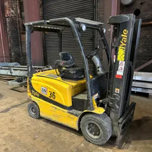 Electric forklift truck (36) Yale ERP25VL