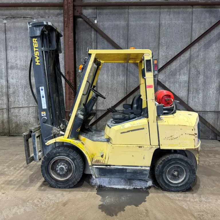 Chariot élévateur à gaz propulseur Hyster H4.00XM-5