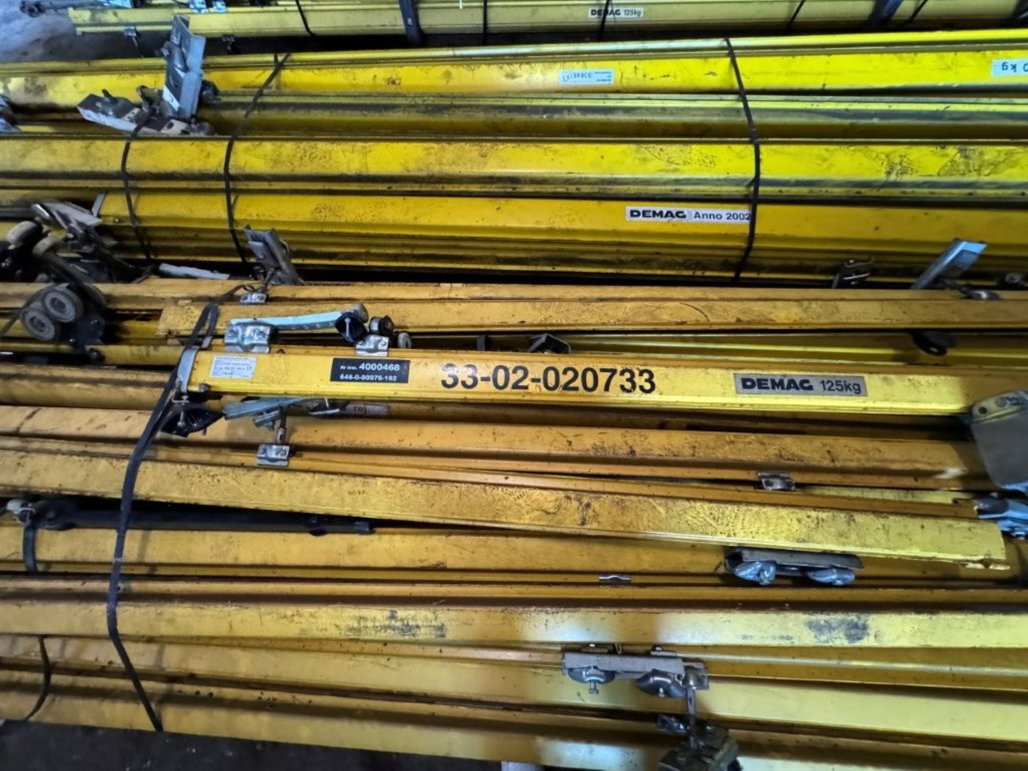 Roboty, maszyny przemysłowe i towary od Vulcast/Foundry-4