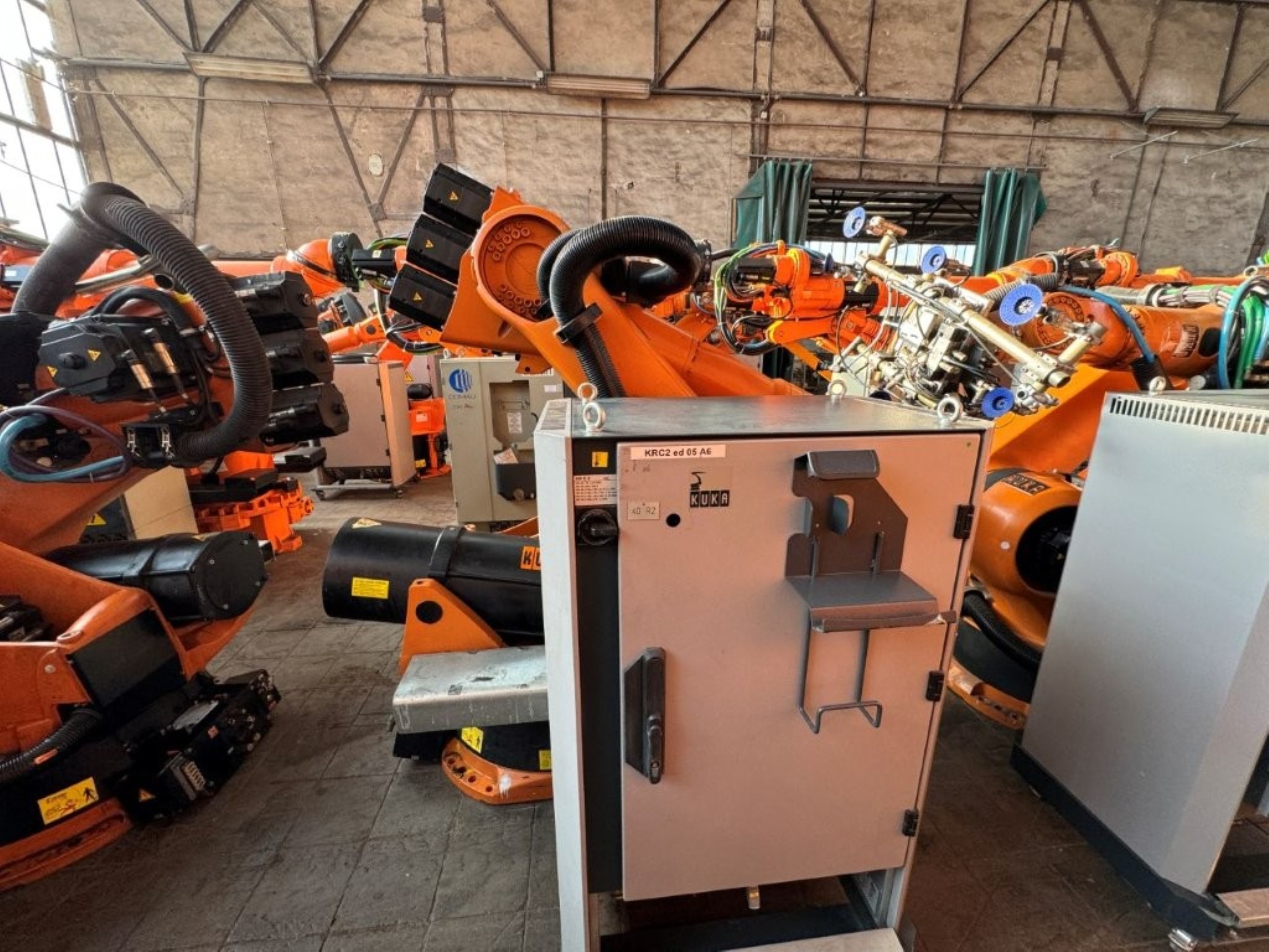 Roboty, maszyny przemysłowe i towary od Vulcast/Foundry-10