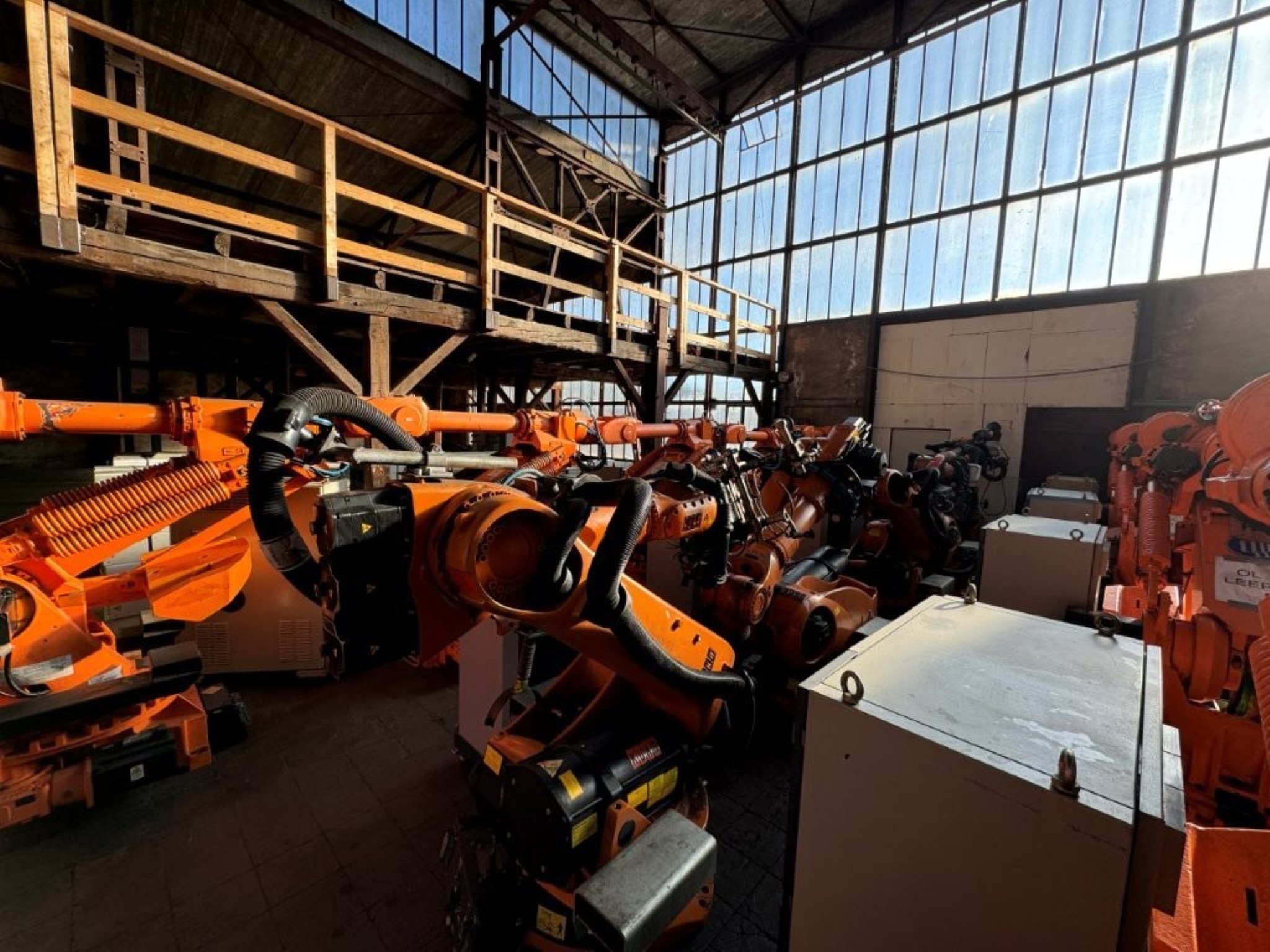 Roboty, maszyny przemysłowe i towary od Vulcast/Foundry-1