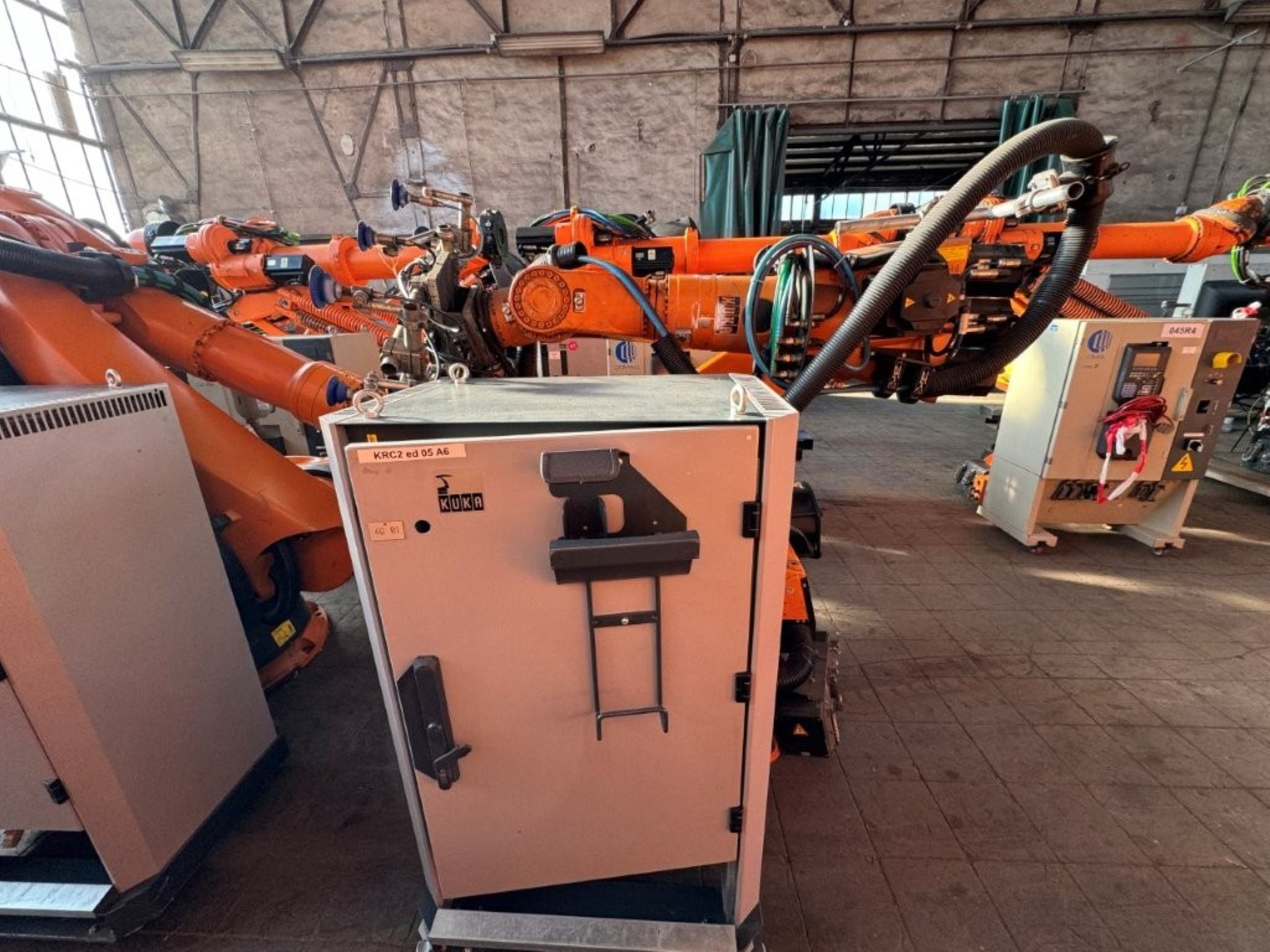 Roboty, maszyny przemysłowe i towary od Vulcast/Foundry-6