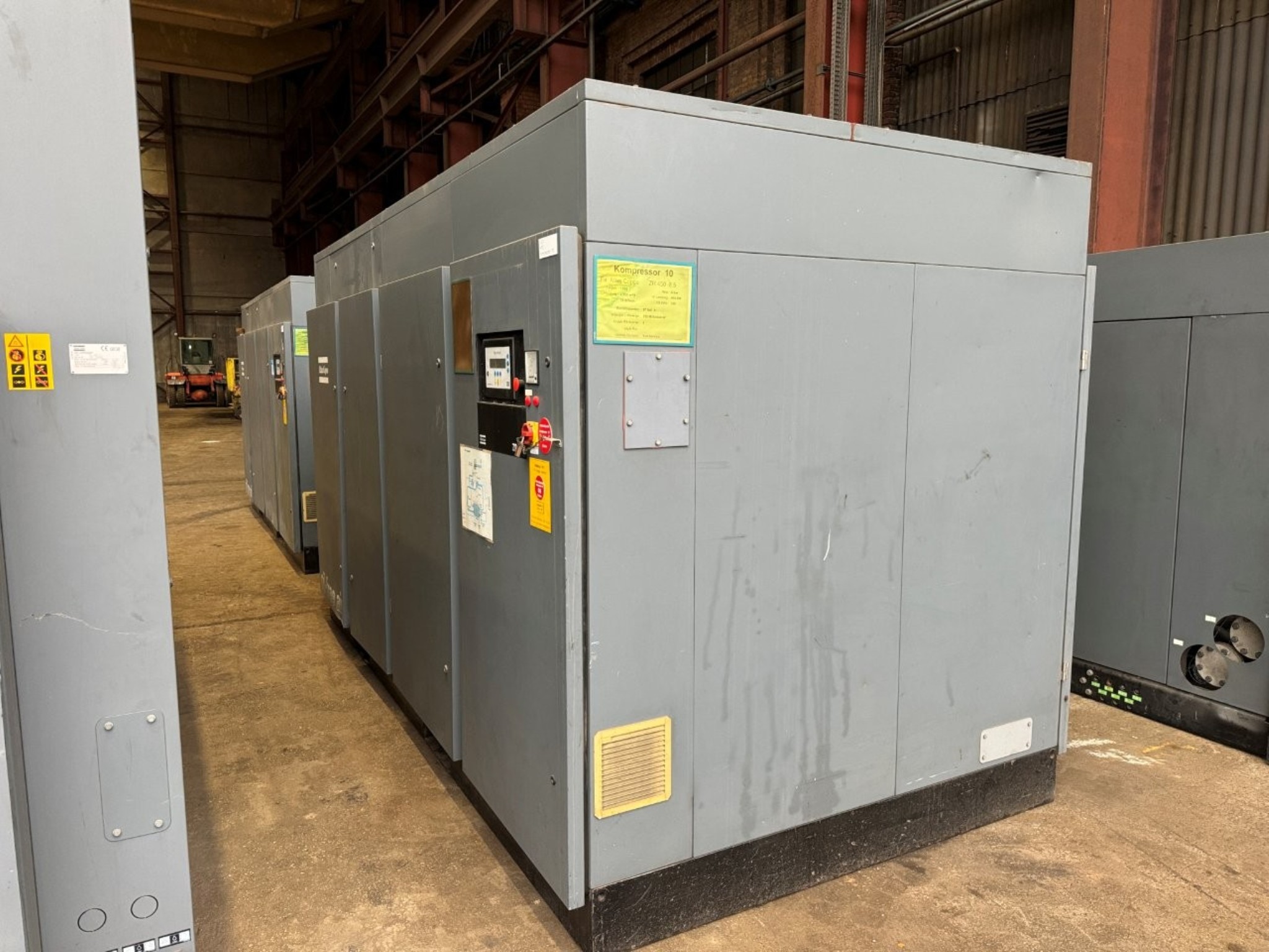 Roboty, maszyny przemysłowe i towary od Vulcast/Foundry-1