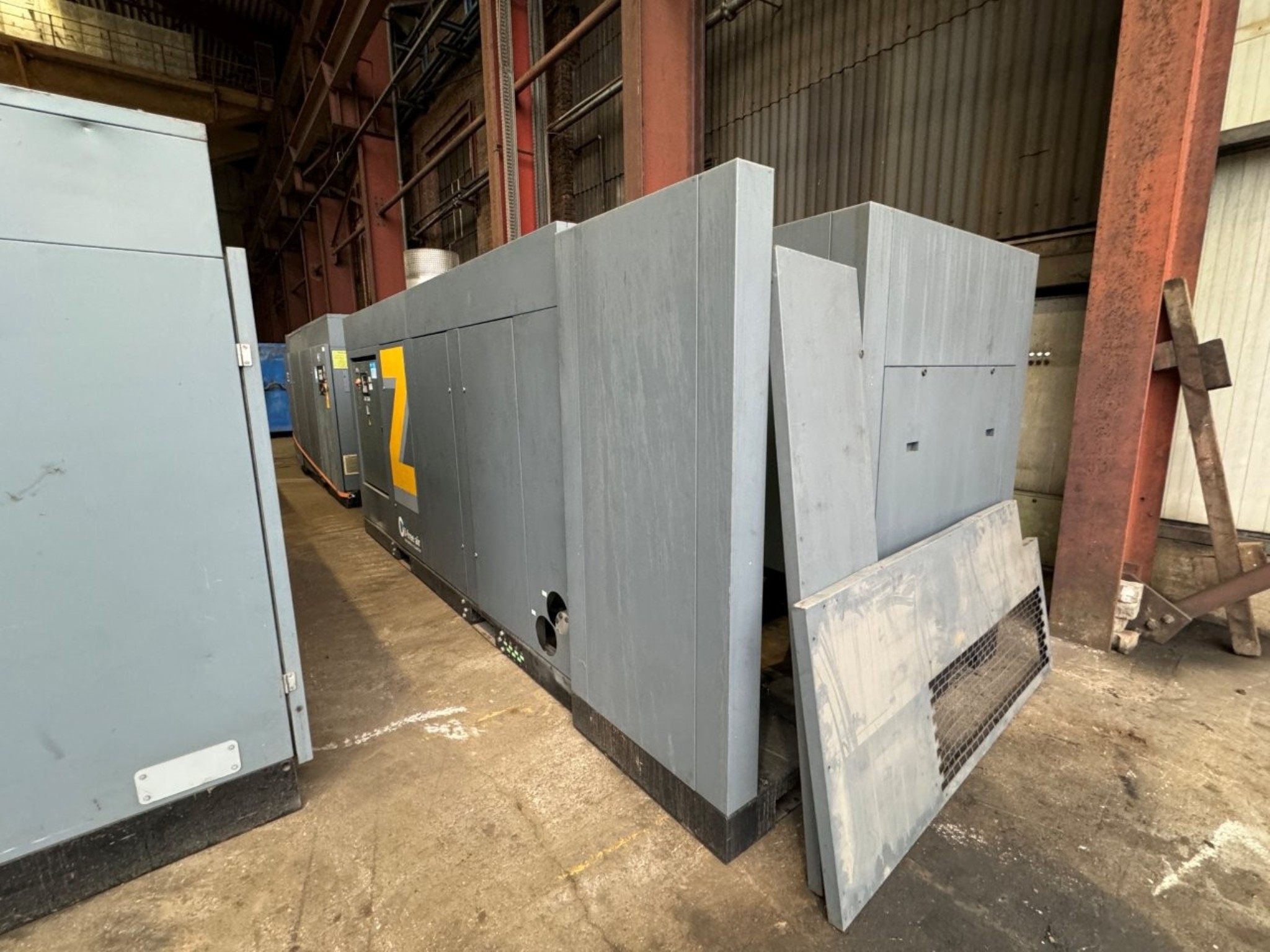 Roboty, maszyny przemysłowe i towary od Vulcast/Foundry-4