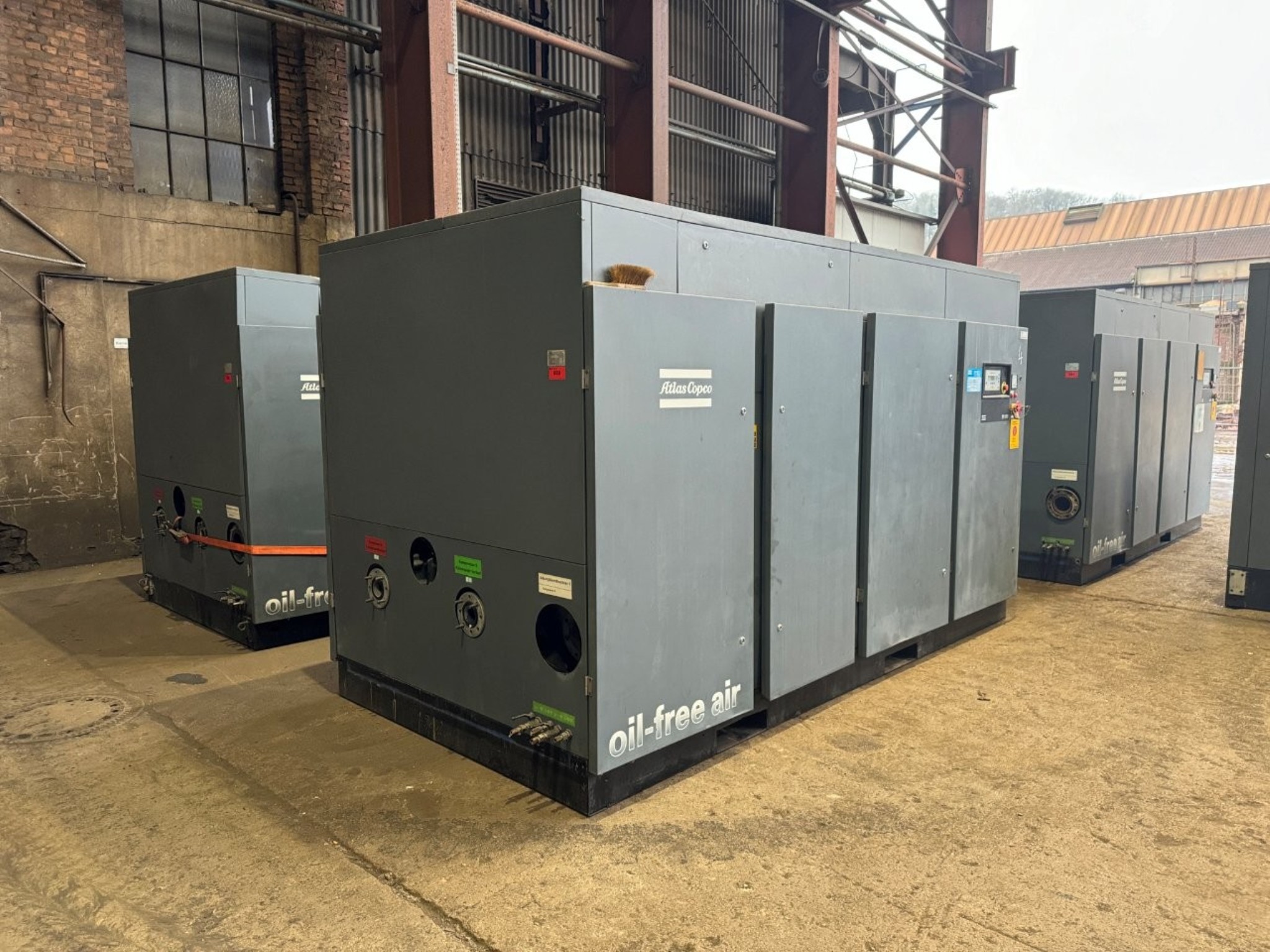 Roboty, maszyny przemysłowe i towary od Vulcast/Foundry-1