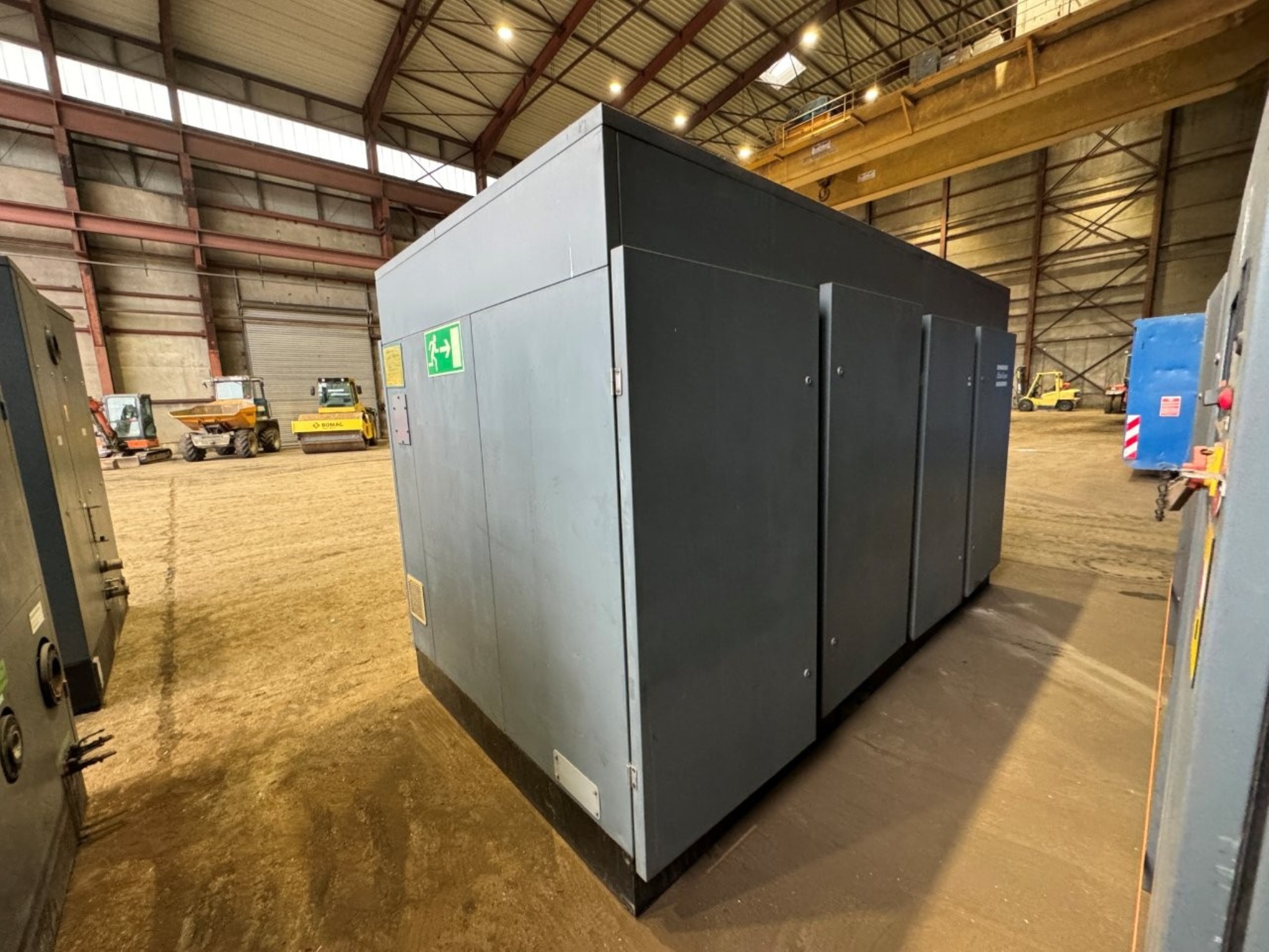 Roboty, maszyny przemysłowe i towary od Vulcast/Foundry-5