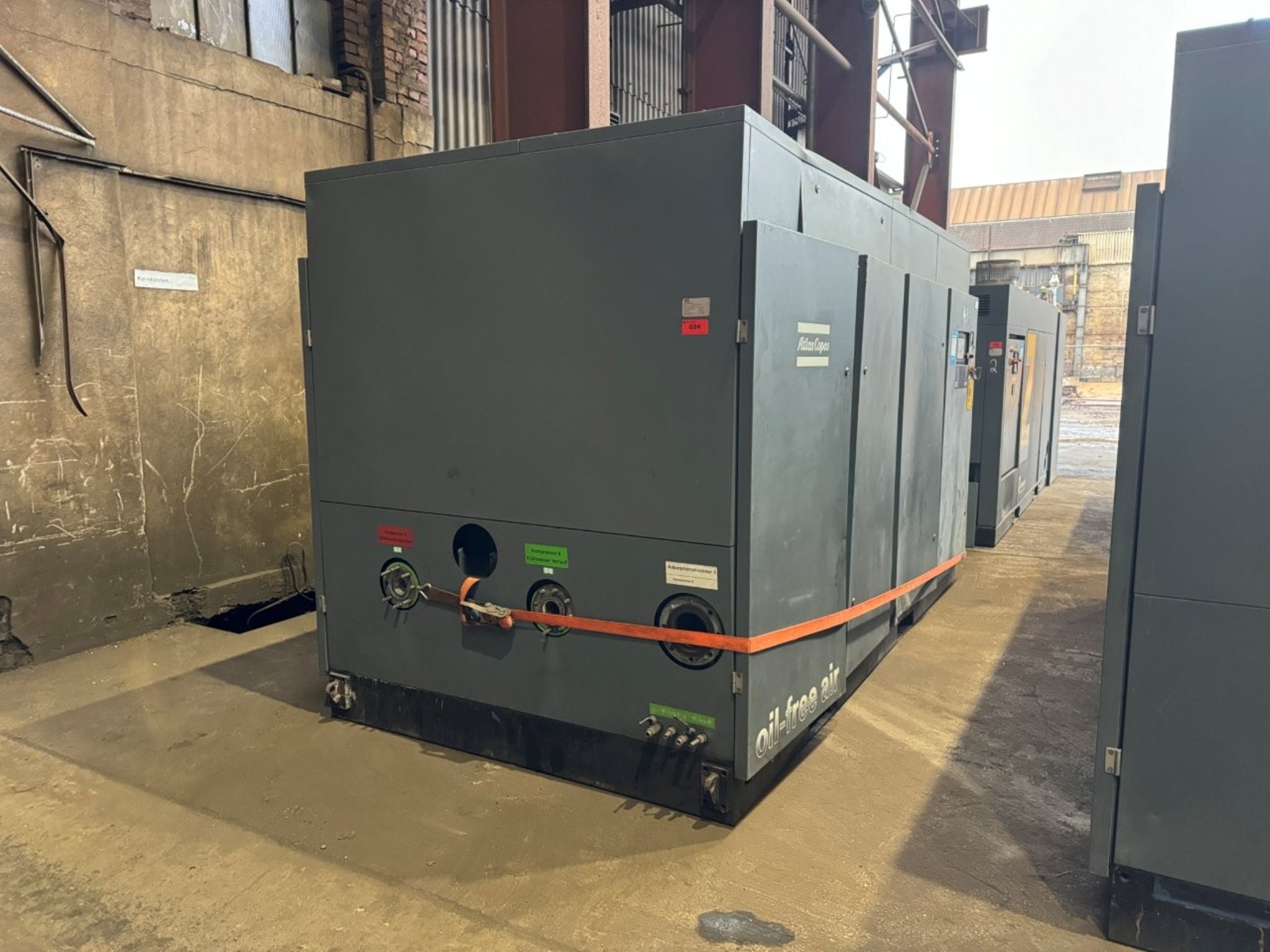 Roboty, maszyny przemysłowe i towary od Vulcast/Foundry-1