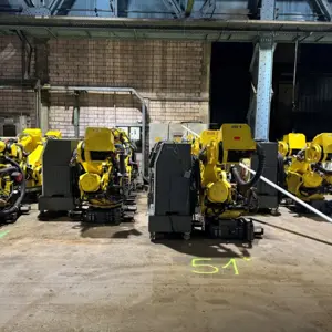 1 Posten Industrial robots (8 pieces) FANUC ROBOT S-430i W