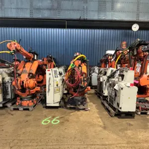 1 Posten Industrial robots (9 pcs.) ABB