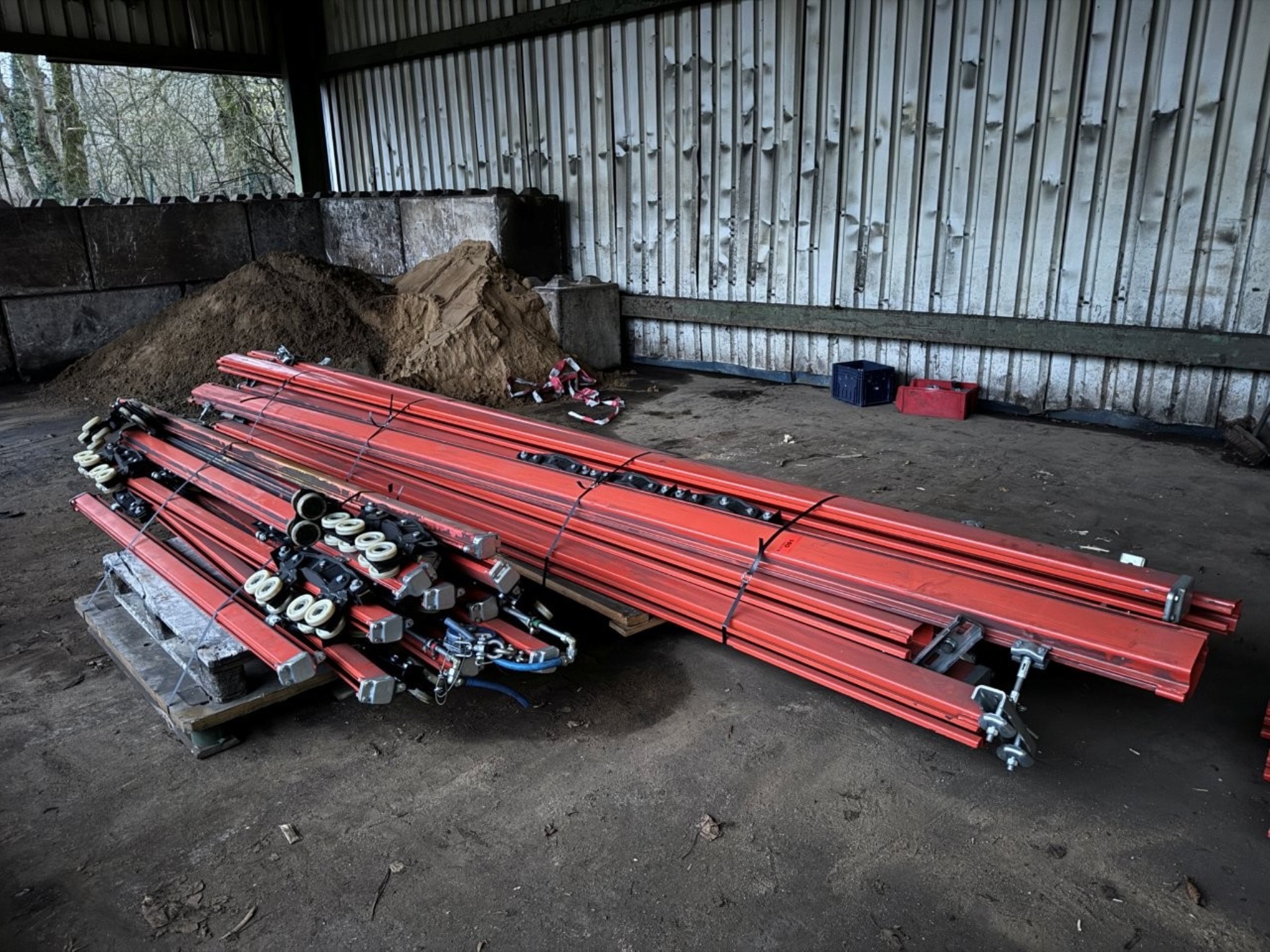 Roboty, maszyny przemysłowe i towary od Vulcast/Foundry-1