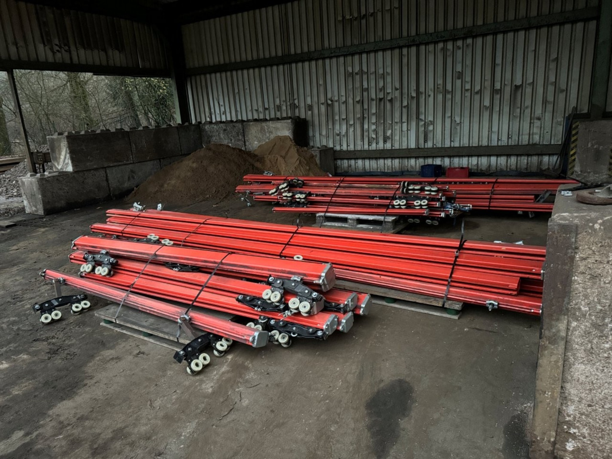 Roboty, maszyny przemysłowe i towary od Vulcast/Foundry-1