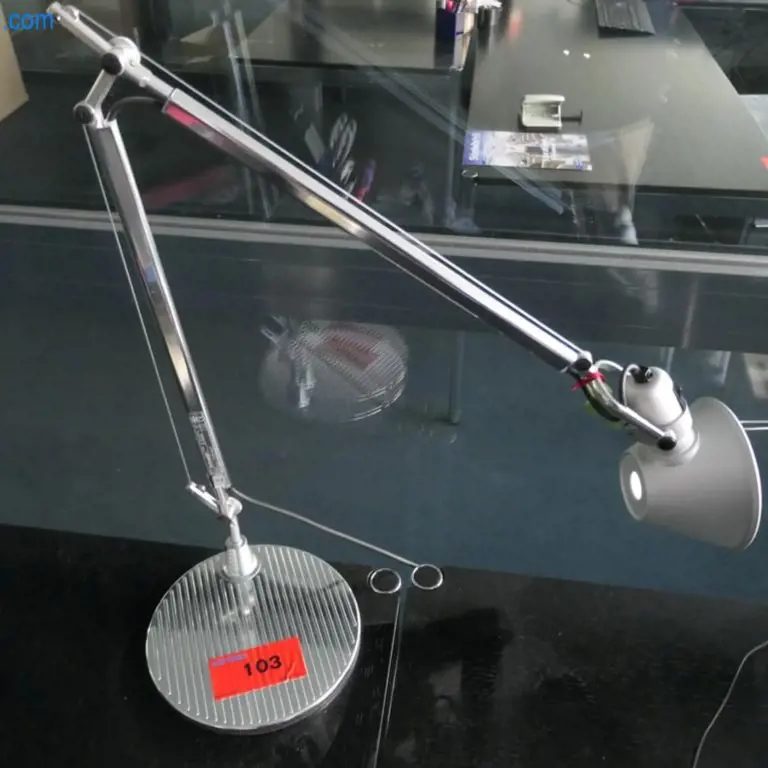 Desk lamp Artemide