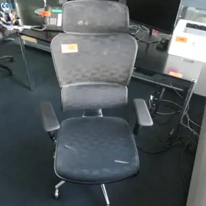 Swivel chair