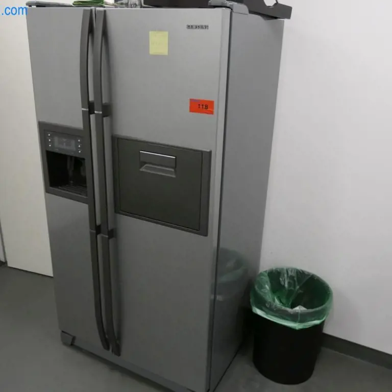 Separate fridge-freezer combination Samsung RS21FCMS