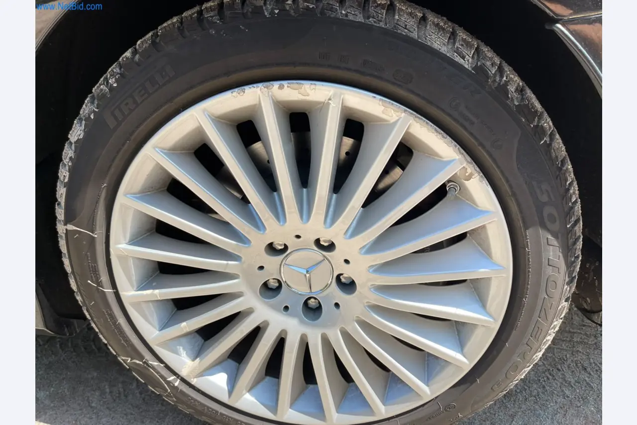 3 Well-maintained vehicles and business equipment-20