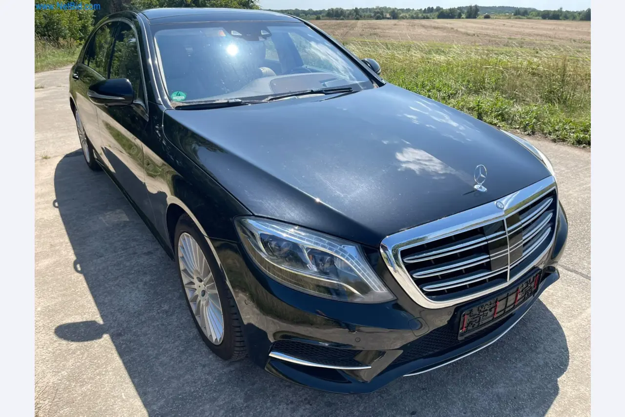 3 Well-maintained vehicles and business equipment-2