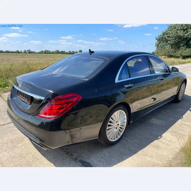 3 Well-maintained vehicles and business equipment-3