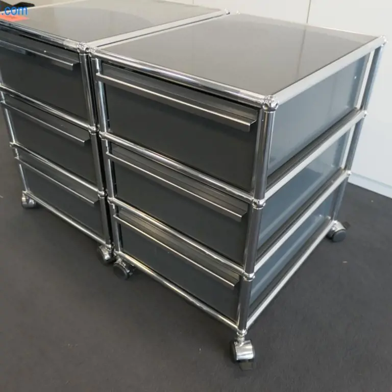 2 Container op rol USM Haller