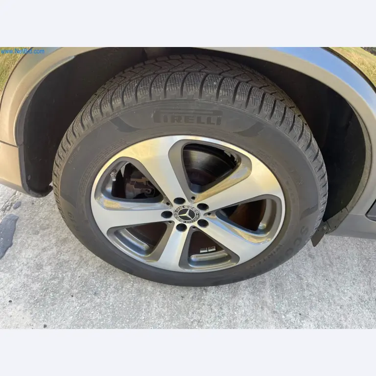 3 Well-maintained vehicles and business equipment-19
