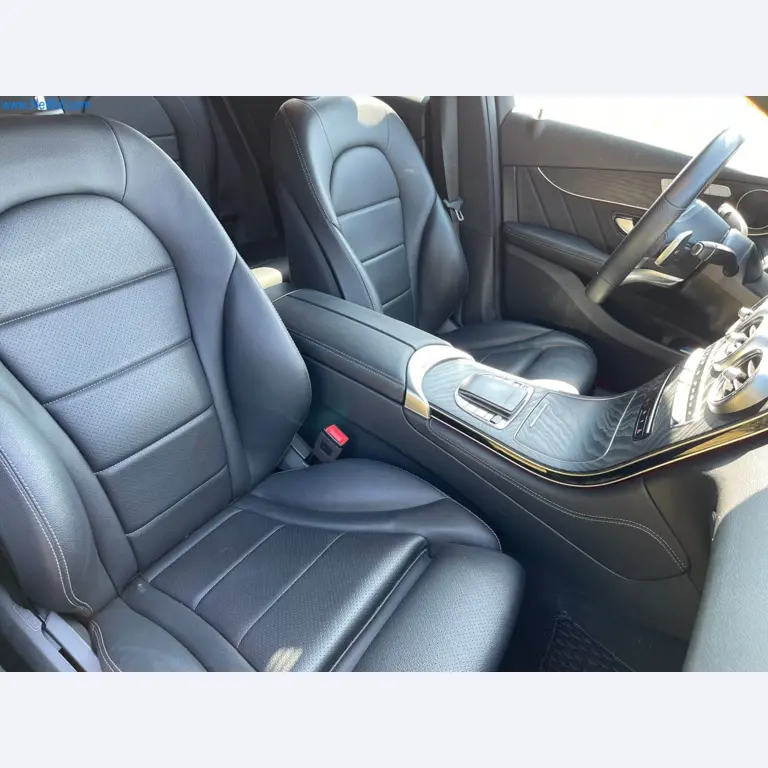 3 Well-maintained vehicles and business equipment-29
