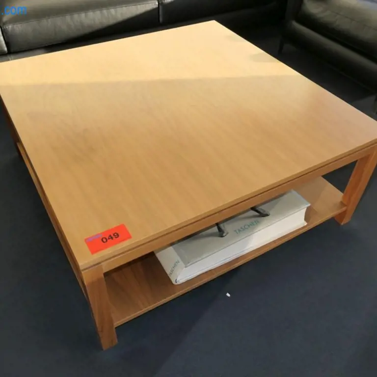 3 Side tables