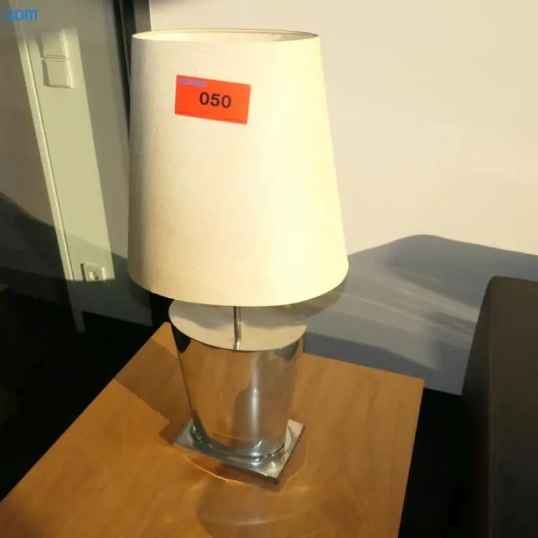 2 Table lamps