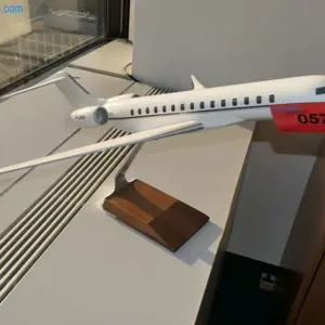 Decorative airplane