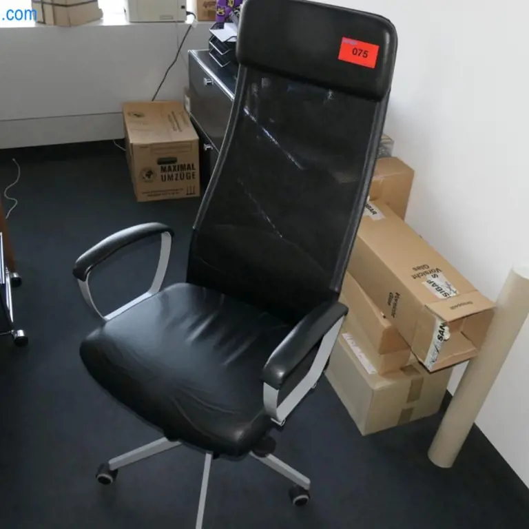 Swivel chair