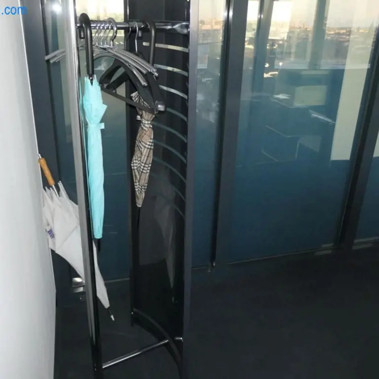Coat rack