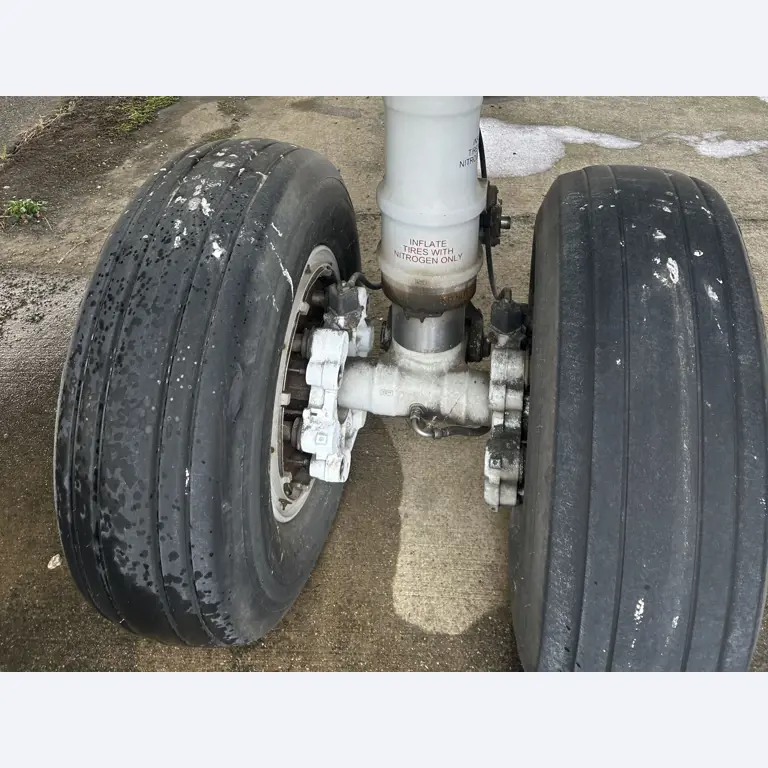 Passenger aircraft Boeing 737-200 2K3 Advanced and sports aircraft, DR 400/180-11