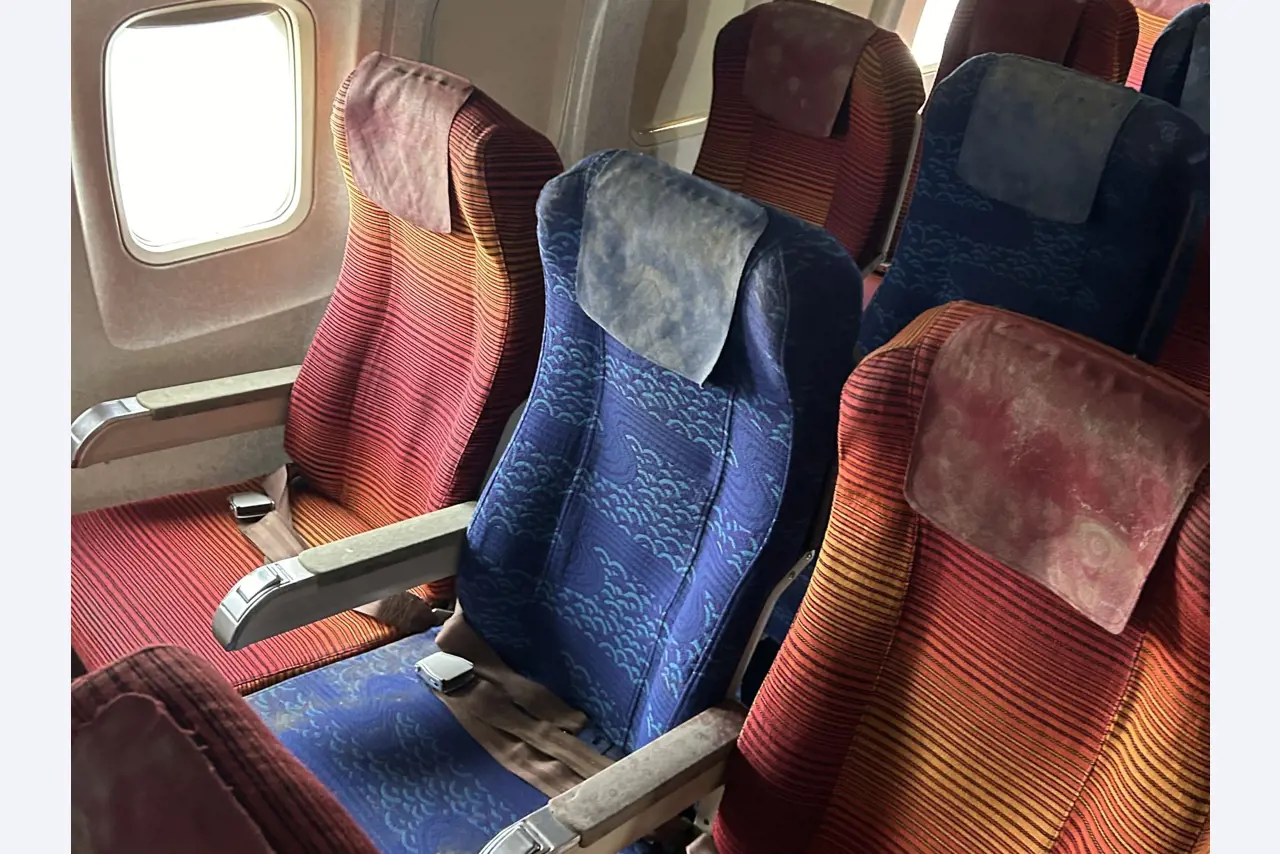 Passenger aircraft Boeing 737-200 2K3 Advanced and sports aircraft, DR 400/180-16