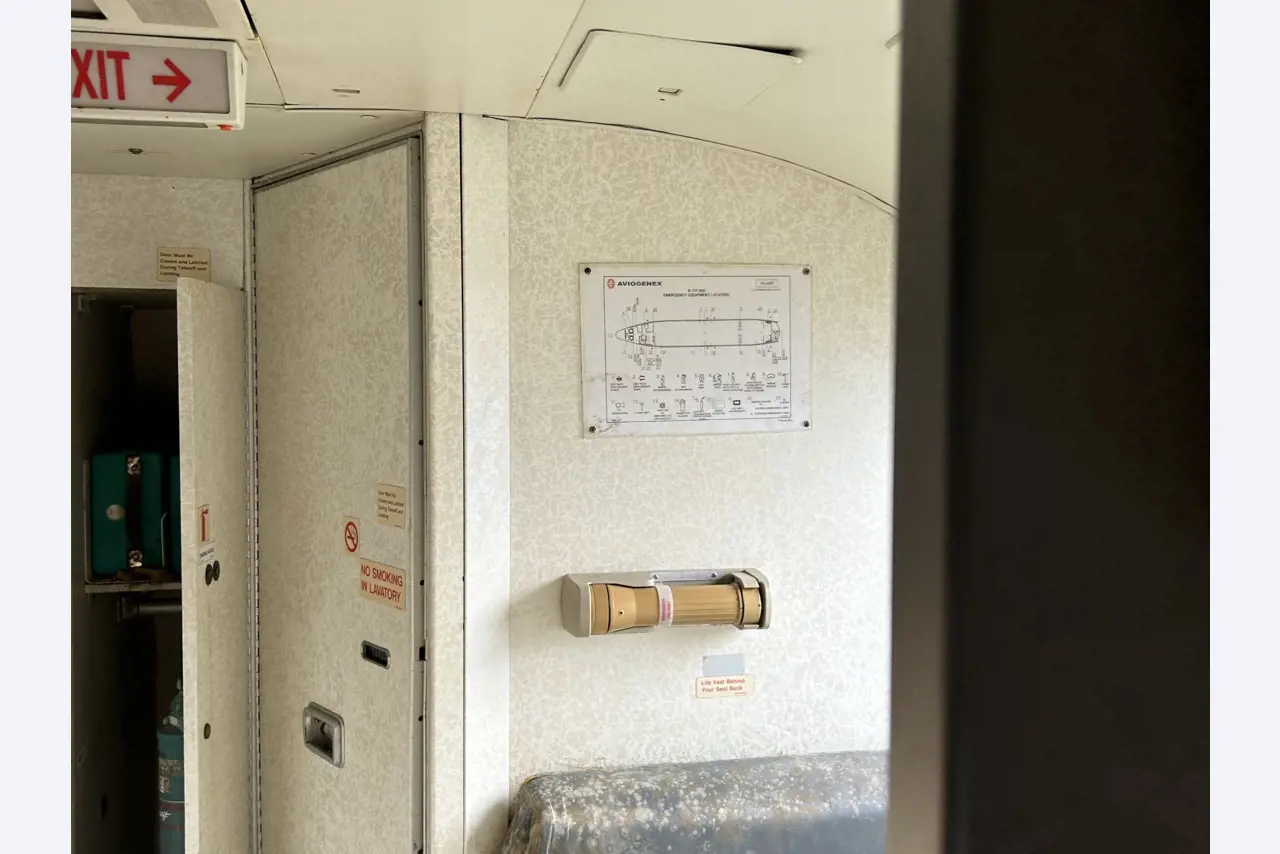 Passenger aircraft Boeing 737-200 2K3 Advanced and sports aircraft, DR 400/180-18