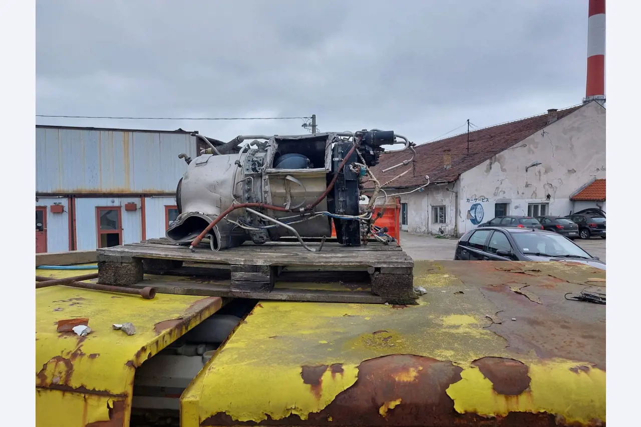 Passenger aircraft Boeing 737-200 2K3 Advanced and sports aircraft, DR 400/180-32