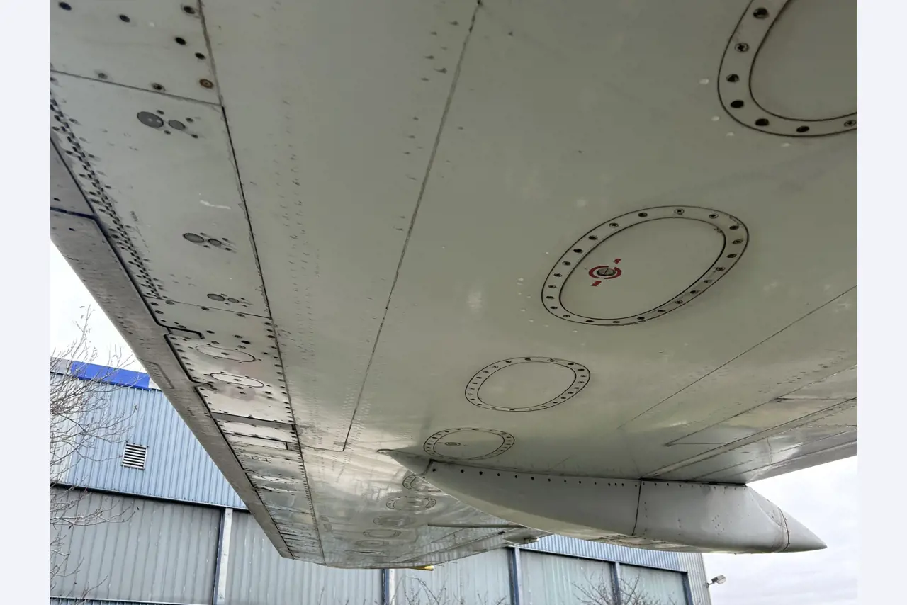 Passenger aircraft Boeing 737-200 2K3 Advanced and sports aircraft, DR 400/180-5