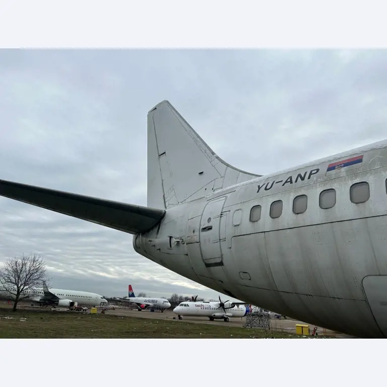 Passenger aircraft Boeing 737-200 2K3 Advanced and sports aircraft, DR 400/180-6