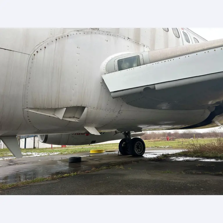 Passenger aircraft Boeing 737-200 2K3 Advanced and sports aircraft, DR 400/180-8