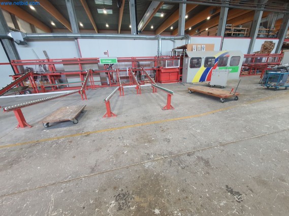 Máquinas para trabajar la madera y el metal y almacén de un fabricante de casas prefabricadas-2