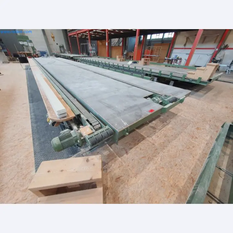 Holzbearbeitende- und metallbearbeitende Maschinen und Warenlager eines Fertighausherstellers -3