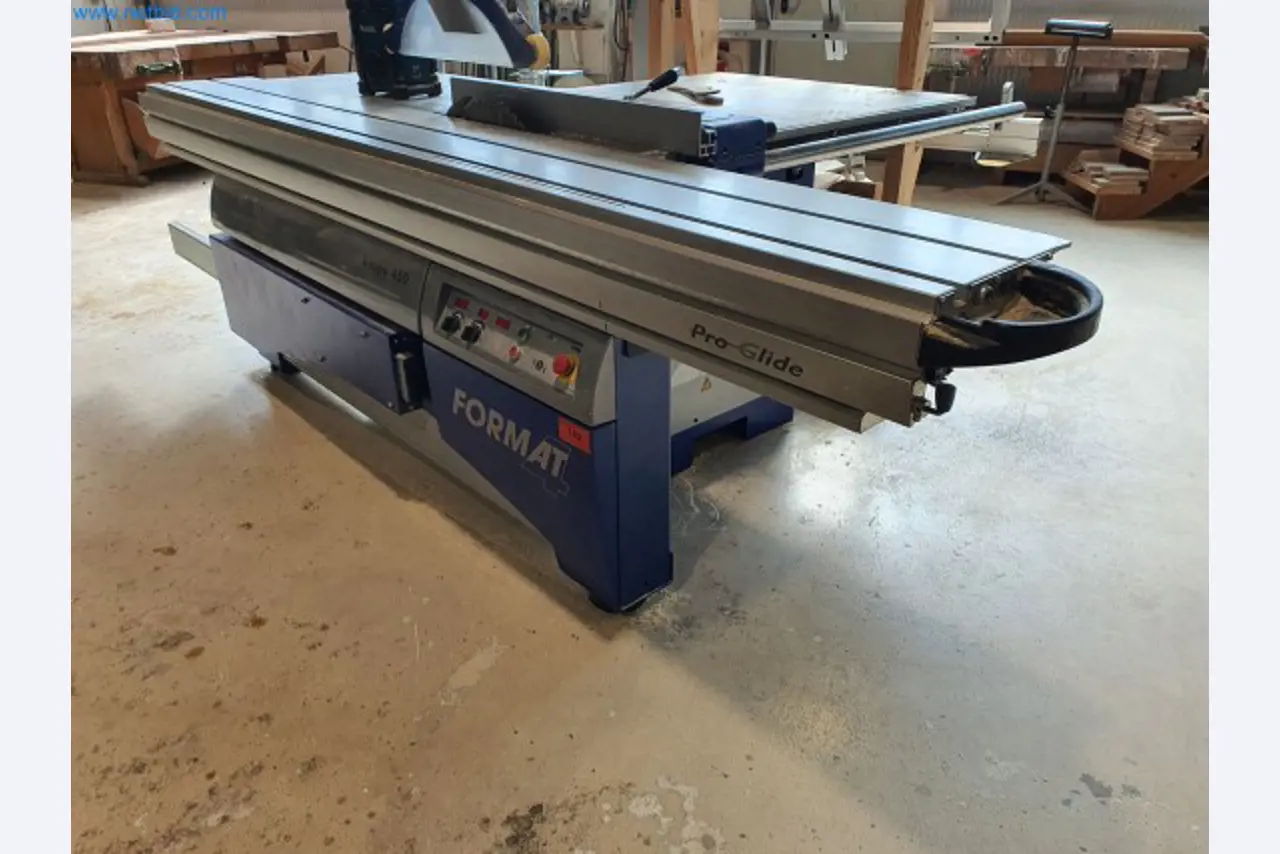 Holzbearbeitende- und metallbearbeitende Maschinen und Warenlager eines Fertighausherstellers -5