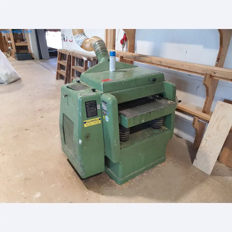 Holzbearbeitende- und metallbearbeitende Maschinen und Warenlager eines Fertighausherstellers -1