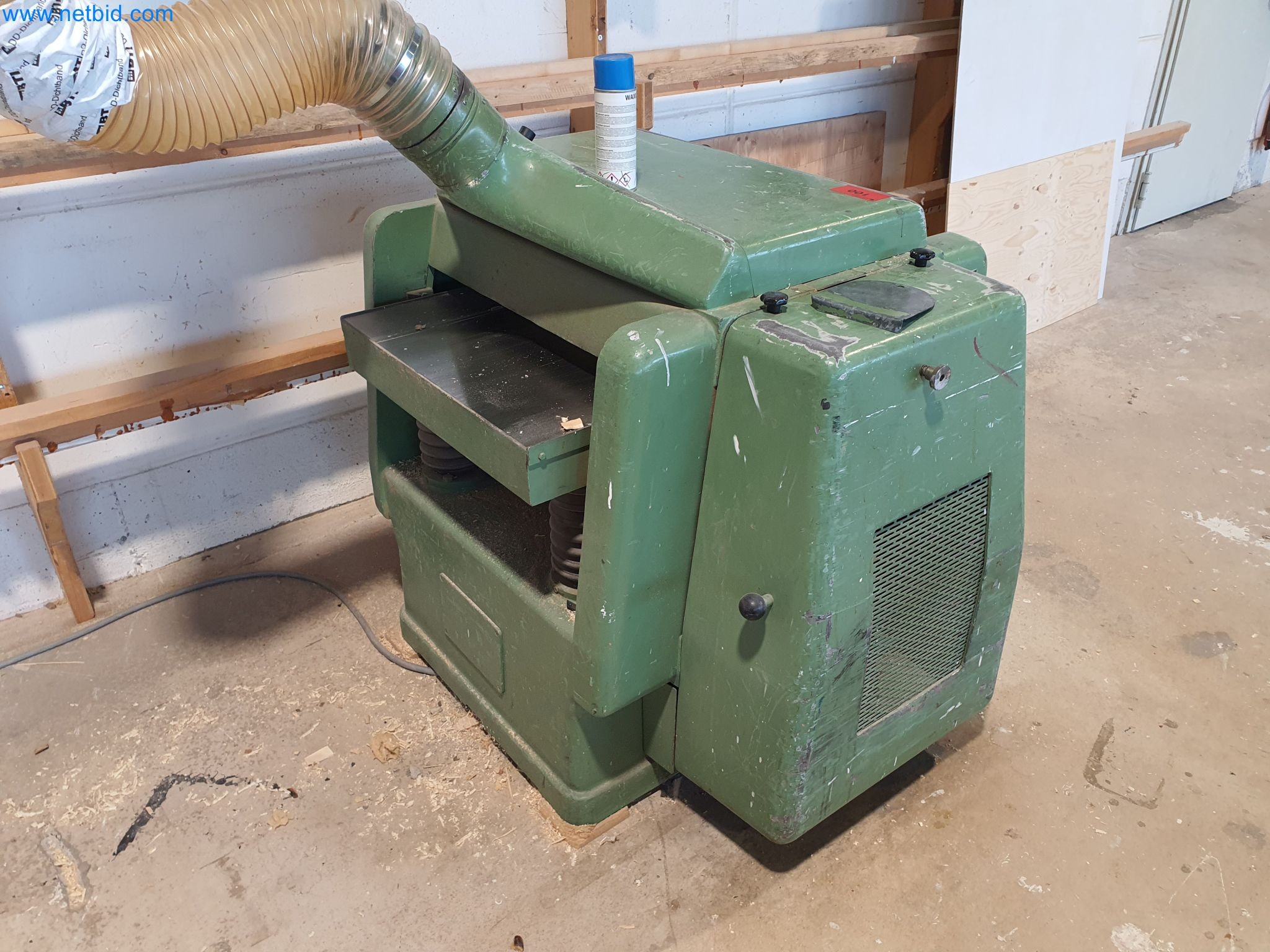 Maszyny do obróbki drewna i metalu oraz magazyn producenta domów prefabrykowanych-2