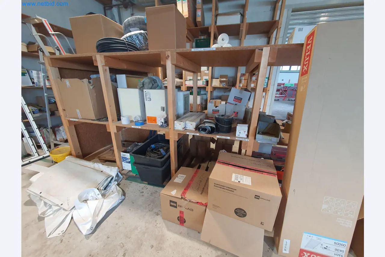 Holzbearbeitende- und metallbearbeitende Maschinen und Warenlager eines Fertighausherstellers -3