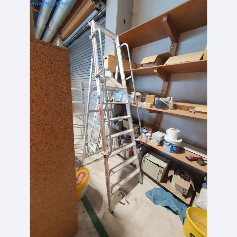 Holzbearbeitende- und metallbearbeitende Maschinen und Warenlager eines Fertighausherstellers -2