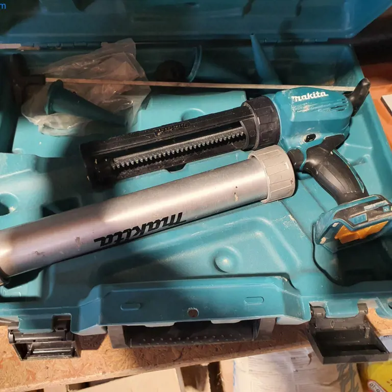 Akku-Silikonpresse Makita DCG180