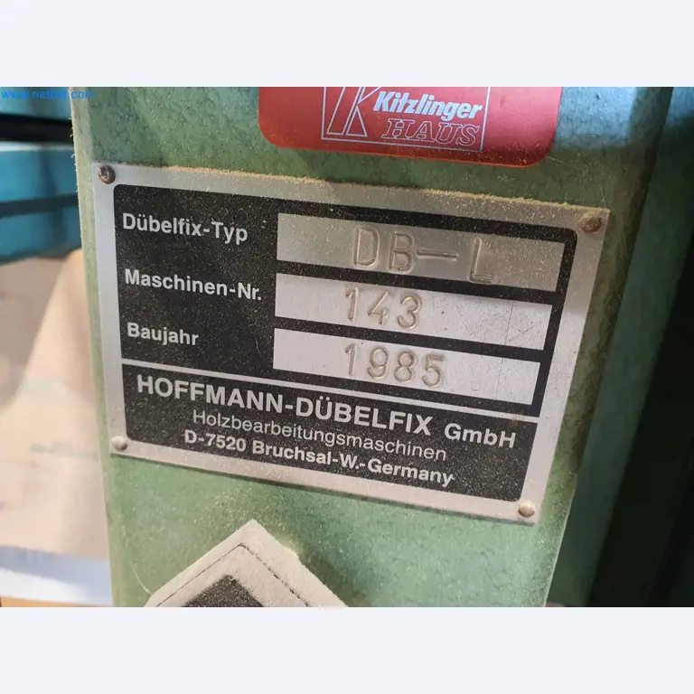 Holzbearbeitende- und metallbearbeitende Maschinen und Warenlager eines Fertighausherstellers -2