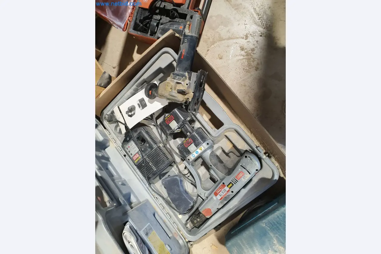 Holzbearbeitende- und metallbearbeitende Maschinen und Warenlager eines Fertighausherstellers -3