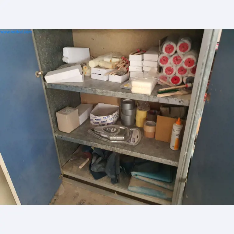 Holzbearbeitende- und metallbearbeitende Maschinen und Warenlager eines Fertighausherstellers -12