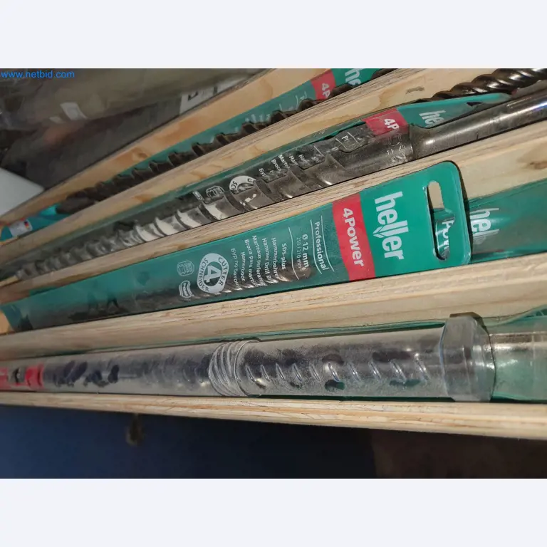 Holzbearbeitende- und metallbearbeitende Maschinen und Warenlager eines Fertighausherstellers -4