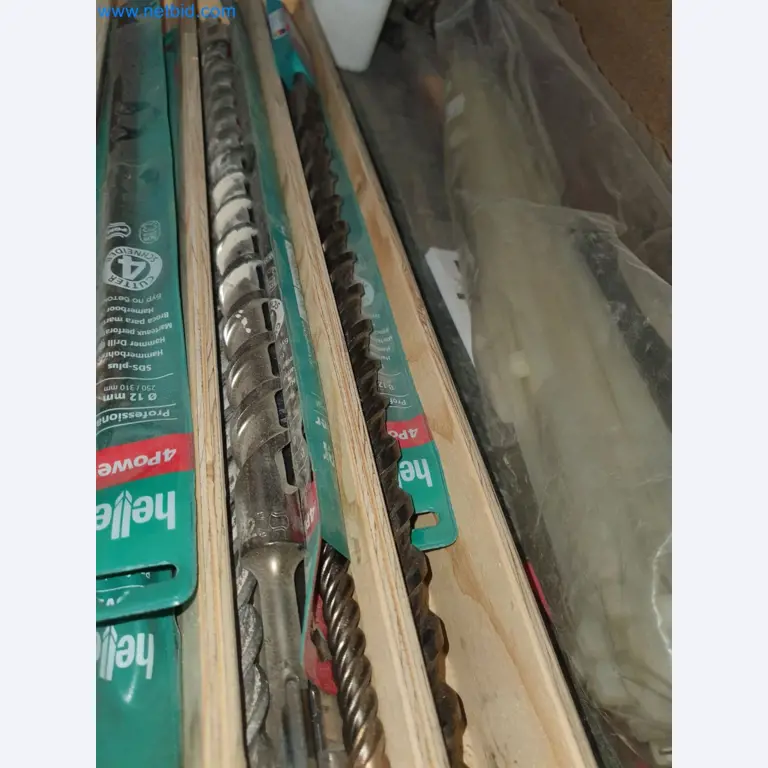 Holzbearbeitende- und metallbearbeitende Maschinen und Warenlager eines Fertighausherstellers -5